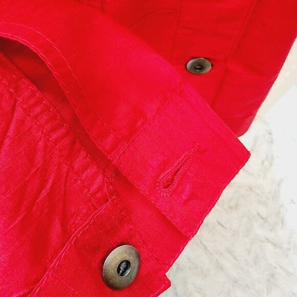 CHICOS RED BUTTON DOWN LIGHT WEIGHT SILK JACKET SIZE 0(SMALL) - Picture 3 of 5